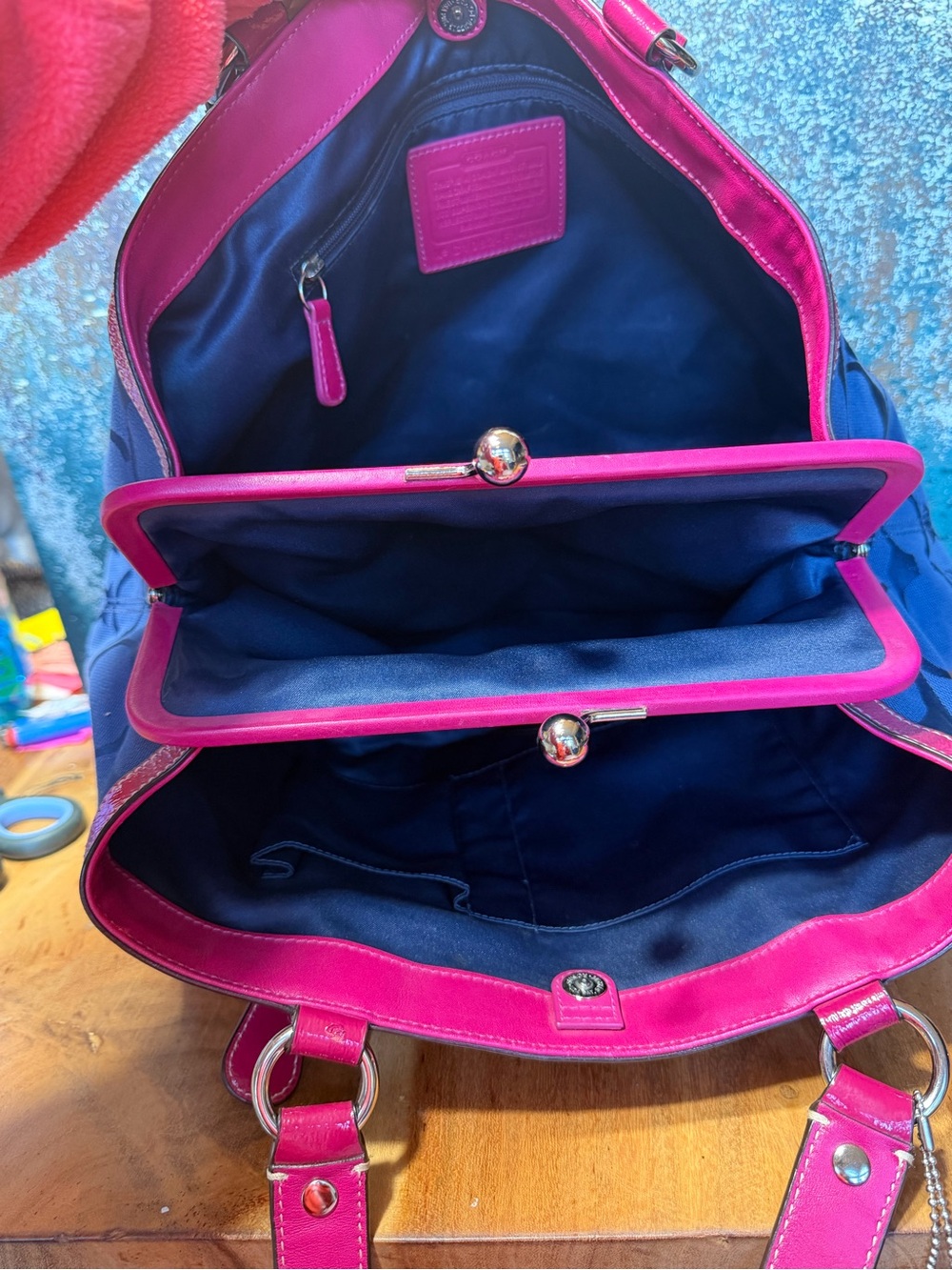 Coach Barbiecore Kisslock Y2K 2010 Laura Signature Carryall Navy Fuchsia Tote - Picture 5 of 14